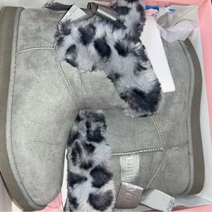 Juicy couture boots